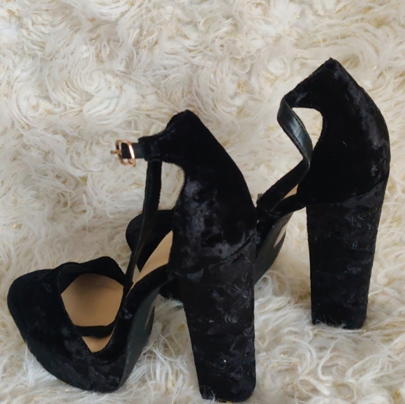 💥SHOES 💥 - Picture 3 of 3